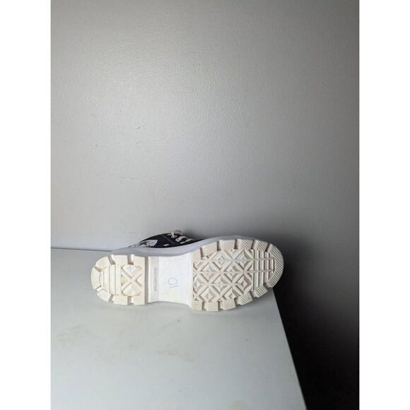 CONVERSE Chuck Taylor All Star High Lugged Sneakers Size 8.5 - Picture 9 of 9